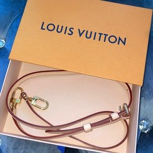 Louis Vuitton adjustable shoulder strap